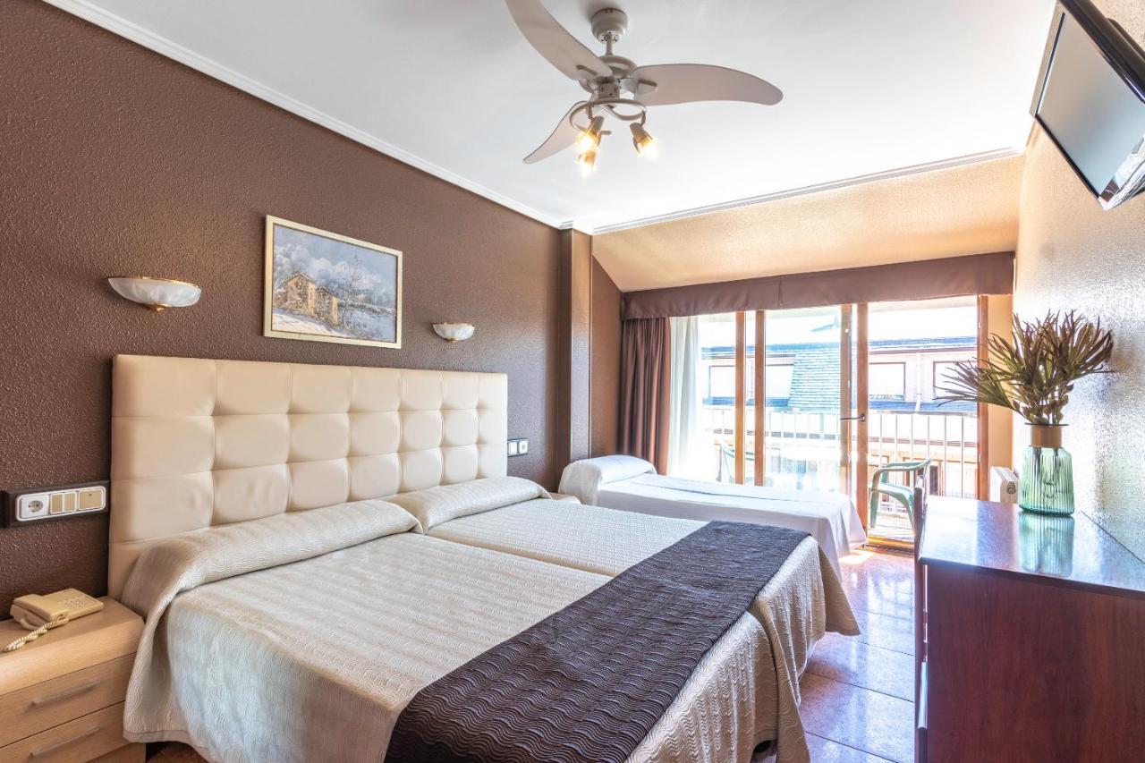 Hotel Gala Noja Zewnętrze zdjęcie